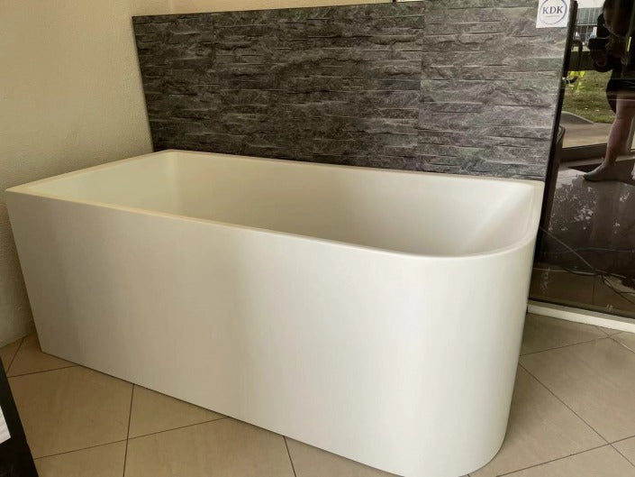 CASEY Corner Bathtub